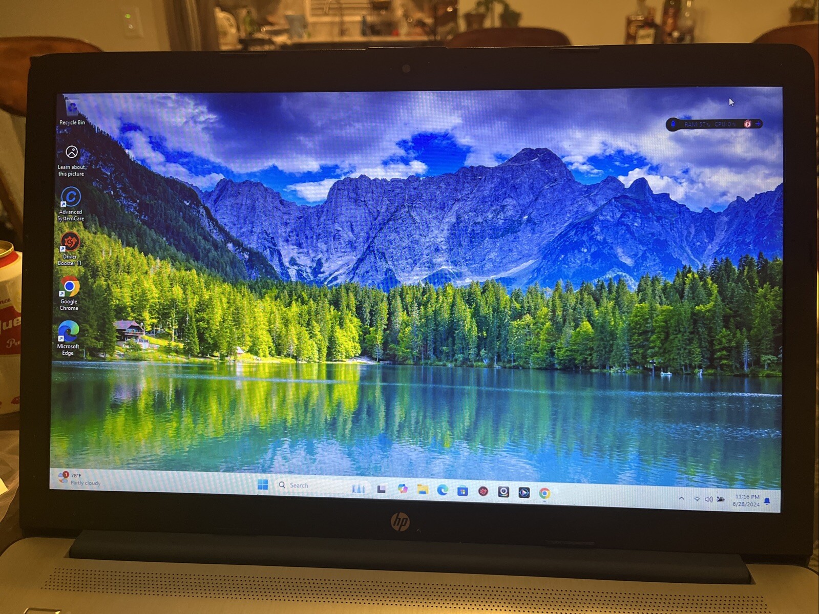 HP 17.3 HD Notebook i3 8145U 1 TB SSD 500 GB HD 8GB HD 8GB RAM 256GB SSD WIN 11