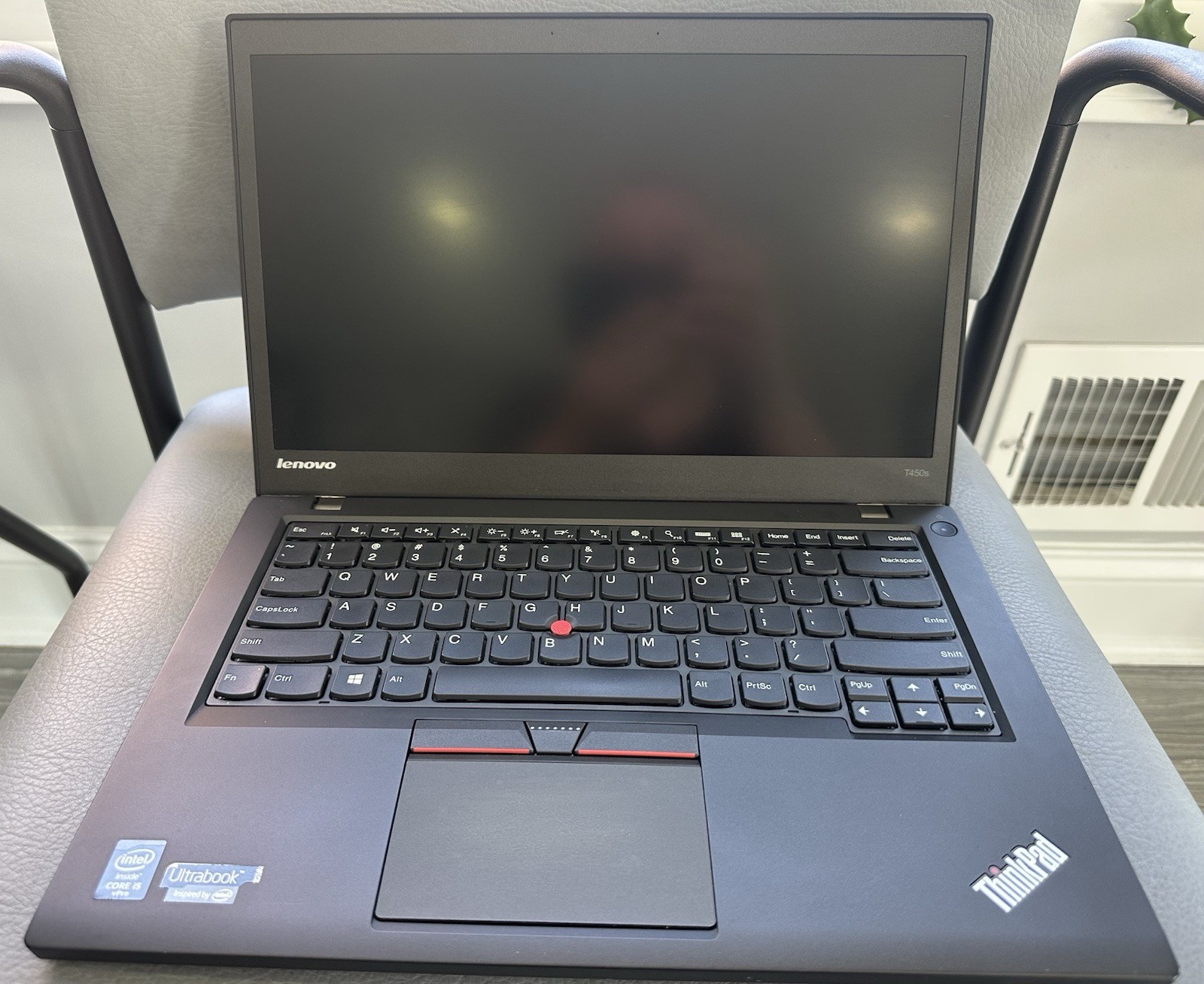 Lenovo T450S 14” I5-5300U@2.30GHz 12GB RAM 250GB SSD Windows 10 Pro, 2 Batteries