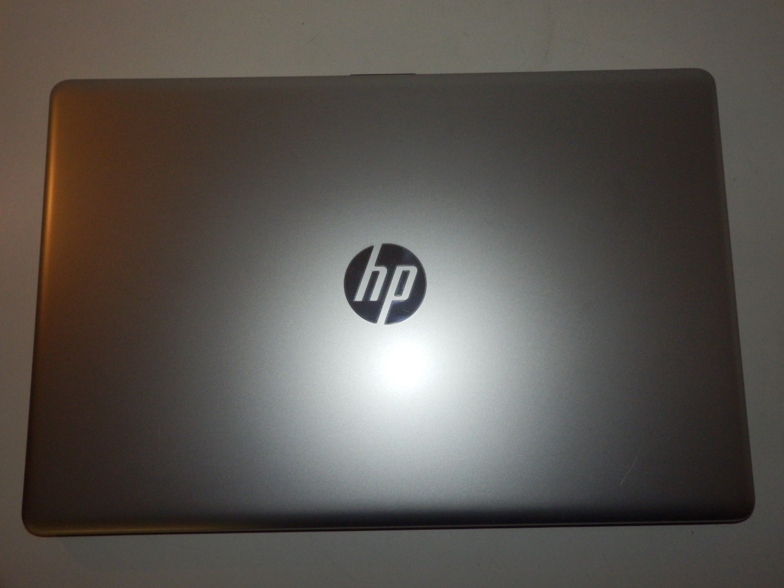 HP 17-ca0012ng – AMD Ryzen 3 2200U, 8GB Ram, 128GB SSD, 1TB HDD, 17.3″ FHD IPS
