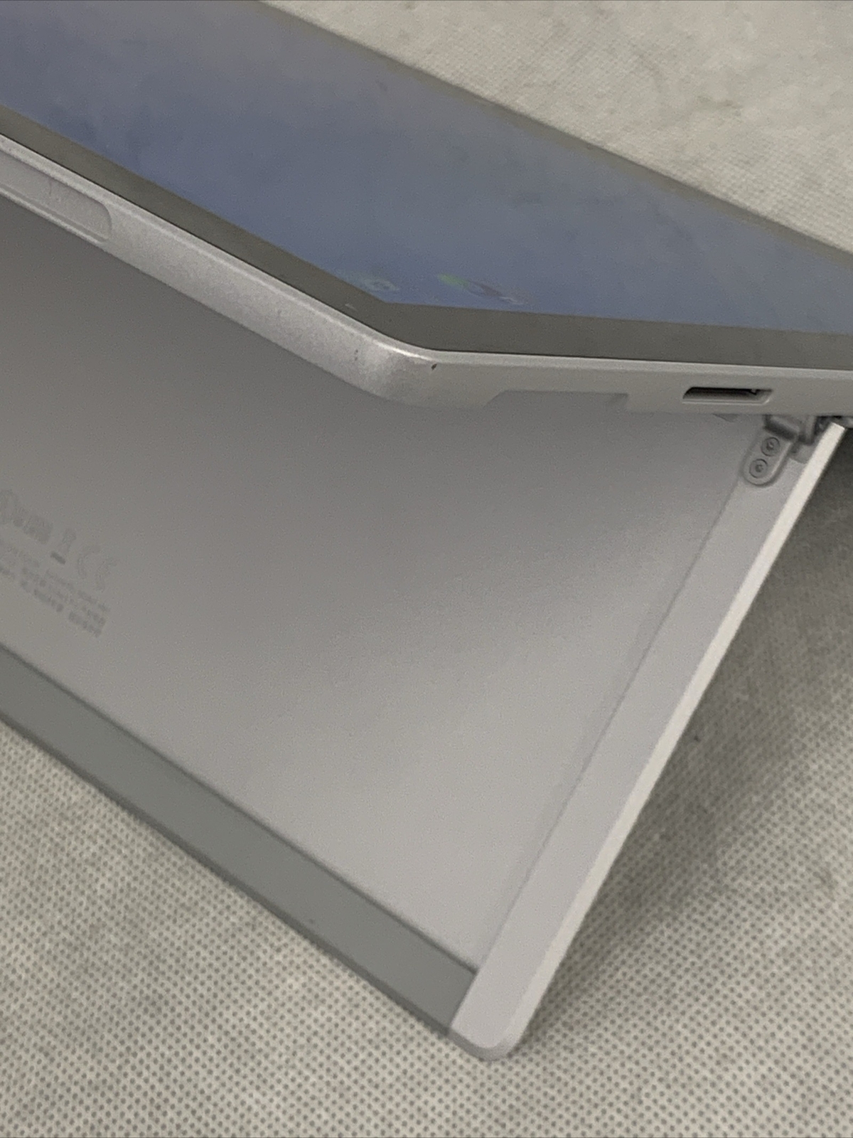 Microsoft Surface Pro 7+ 12.3″ (256GB, Intel i5 11th, 16GB) LTE – Platinum