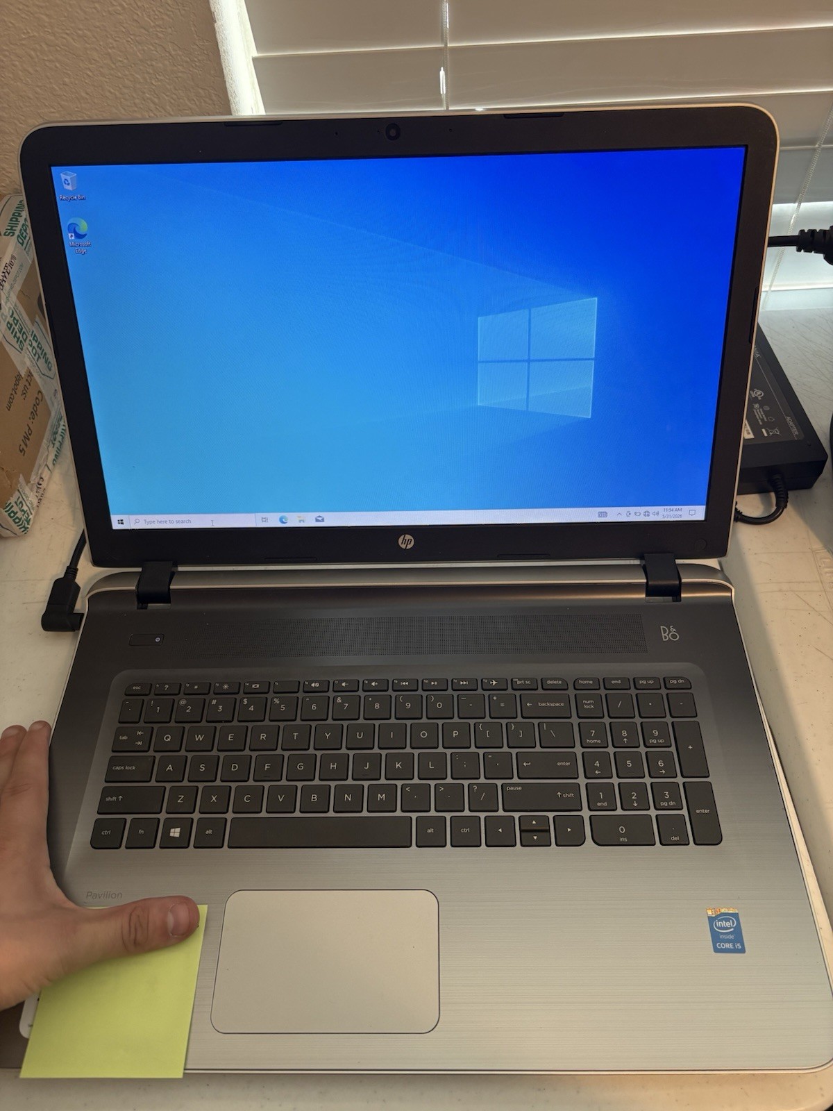 HP PAVILION 17-G119DX Laptop w/ Intel Core i5-4210U 1.70 GHz + 8GB