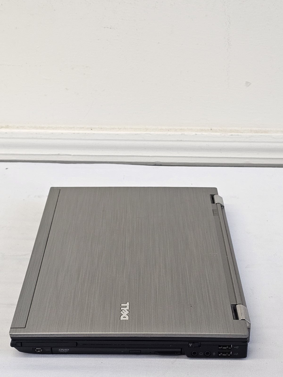 Dell Latitude E6410 Laptop – Intel i5-M560 – 4GB RAM – 320GB HDD BAD BATT Win 10