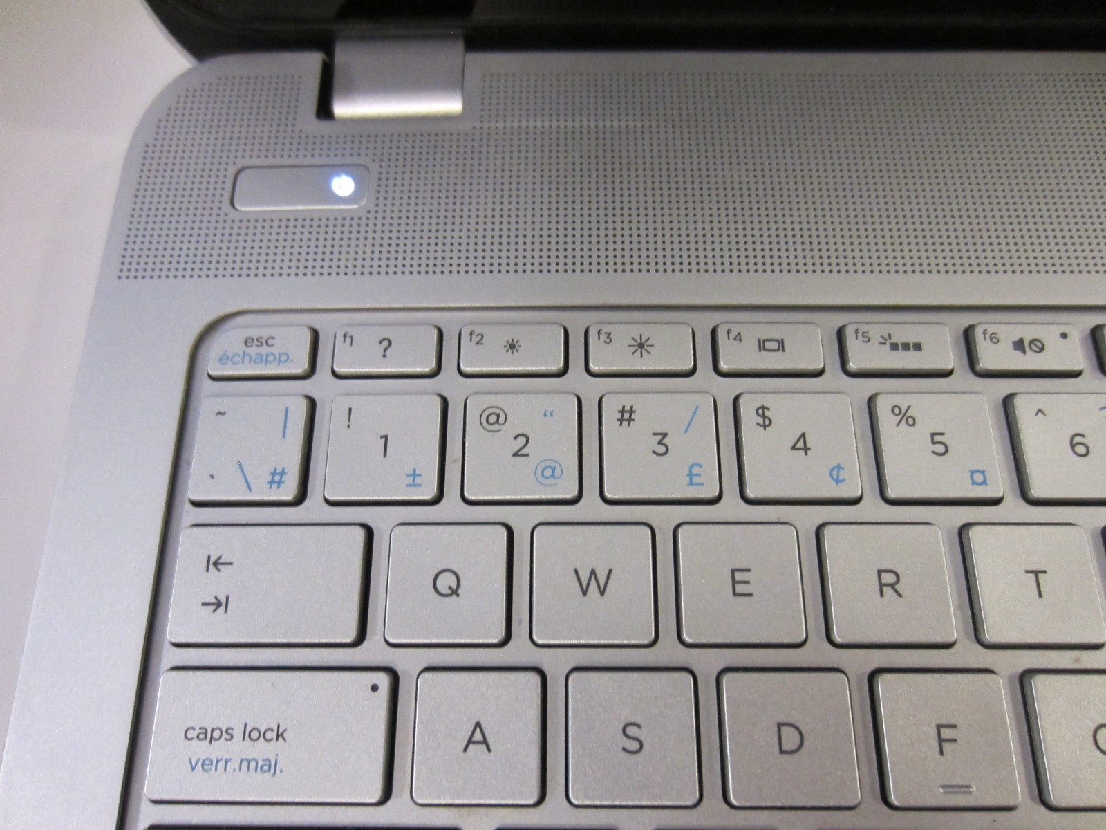 HP ENVY 15-Q178CA 15.6″ Intel i7-4712HQ 2.3GHz NVIDIA GTX 850M Beats AS-IS Parts