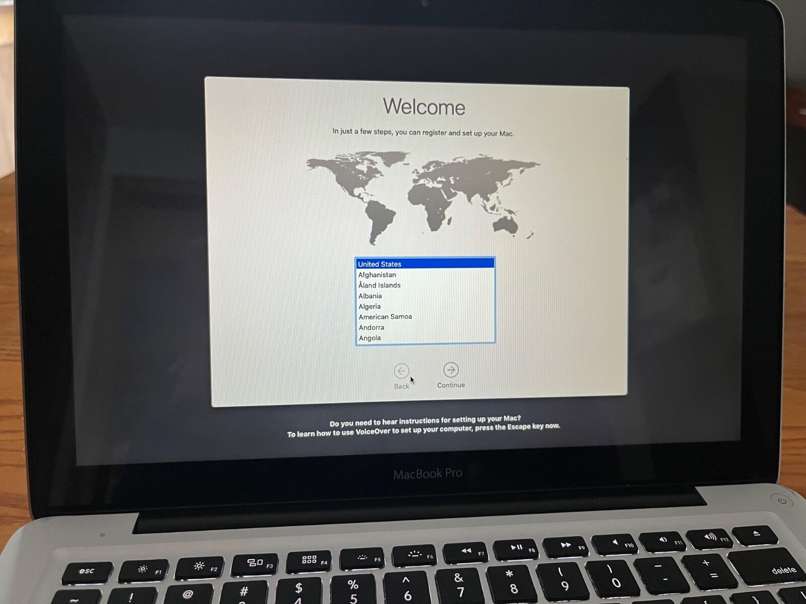 Genuine MacBook Pro (2011) Core i5 2.3GHz, 4GB RAM, 500GB HDD, High Sierra
