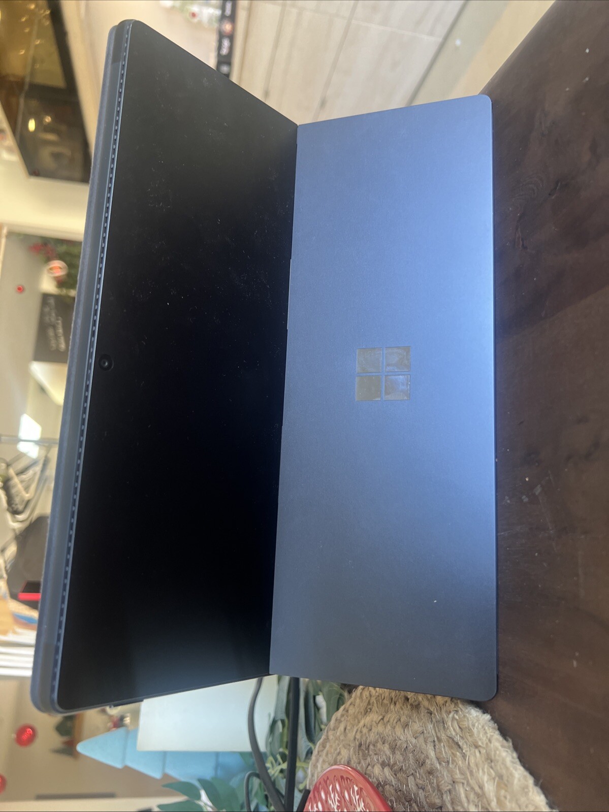 Microsoft Surface Pro 8 13″ (256GB SSD, Intel Core i5 11th Gen., 2.40 GHz, 8GB)