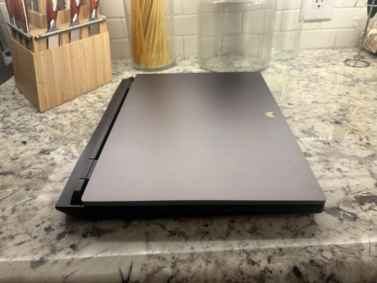 Acer Predator 15.6″ Gaming Laptop i5-13500HX RTX 4050 16GB RAM 475GB SSD Silver