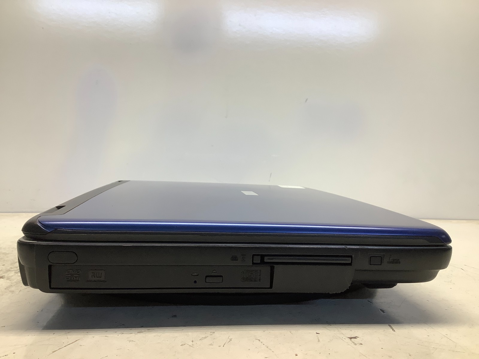 Toshiba Satellite A75-S125 Intel Mobile Pentium 4 538 3.2GHz 1 GB NO HDD/Battery