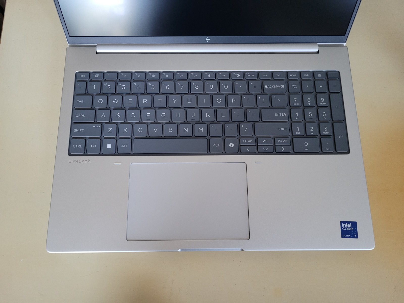 HP EliteBook 8 G1i 16 TOUCH Ultra 7 255H (16-Core) 64GB DDR5 1TB SSD UWT 2029/3