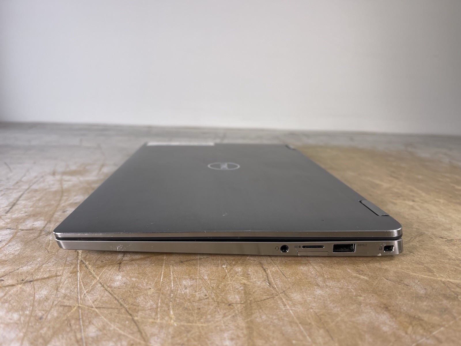 DELL LATITUDE 7400 2-IN-1 i5-8365U @ 1.60GHz, 16GB RAM, NO HDD/OS