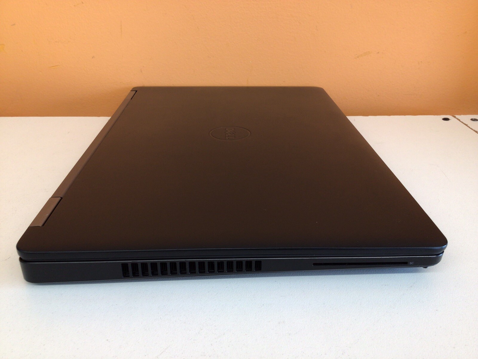 Dell Latitude E5570 I5-6300U 2.4GHz 8GB DDR4 Ram 256GB M.2 Sata SSD Win 10 Pro