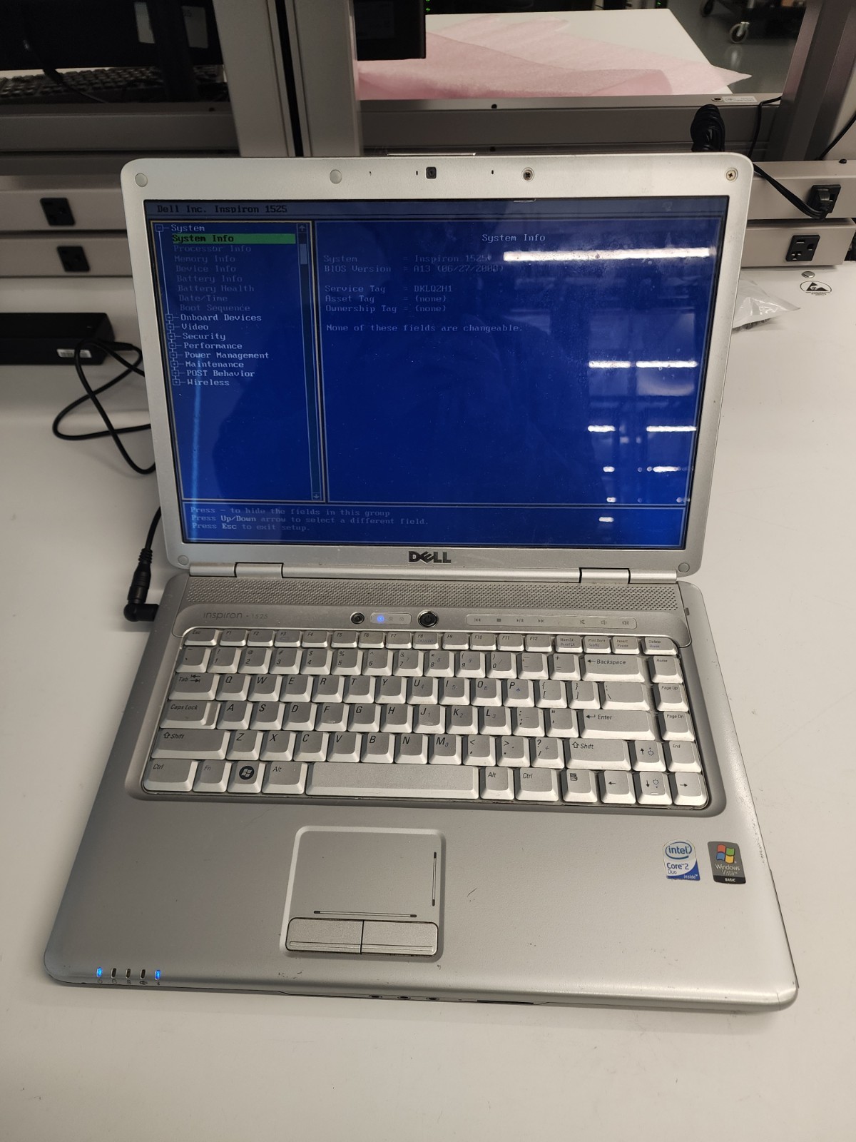 Dell Inspiron 1525 Intel Core 2 Duo 06FD 1.73GHz 4 GB Ram NO HDD No Batt