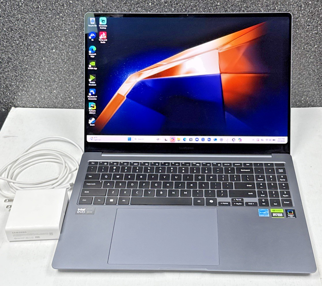 Samsung Galaxy Book4 Ultra NP960XGL 16″ Touch Core Ultra 7 16GB RAM 1TB SSD