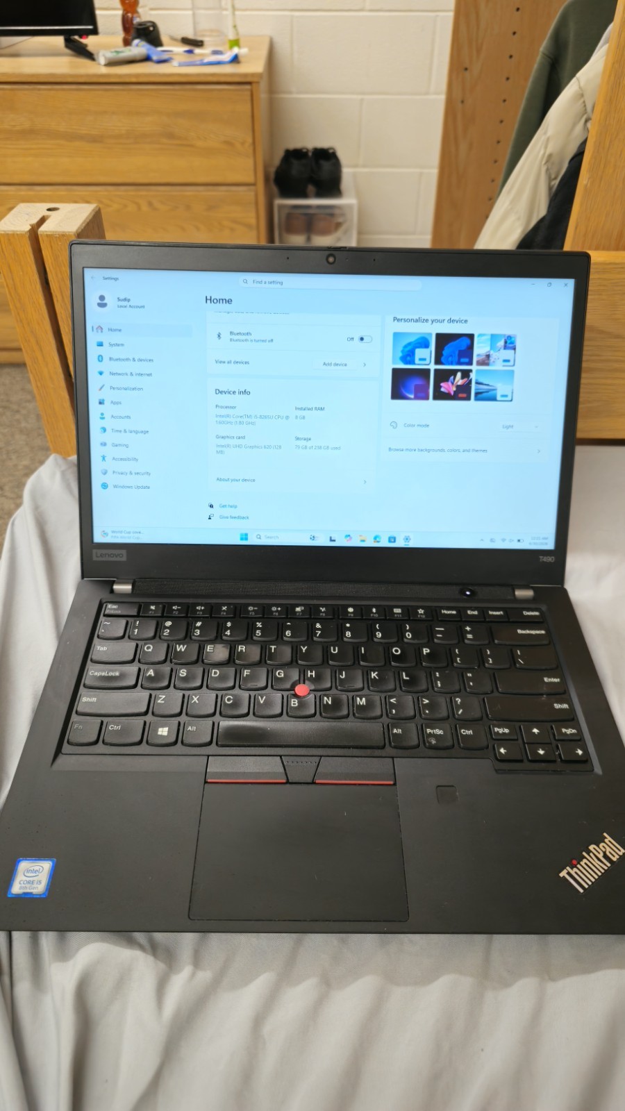 Lenovo ThinkPad T490 14″ FHD i5-8265U 8GB RAM 256GB SSD Win 11 Black