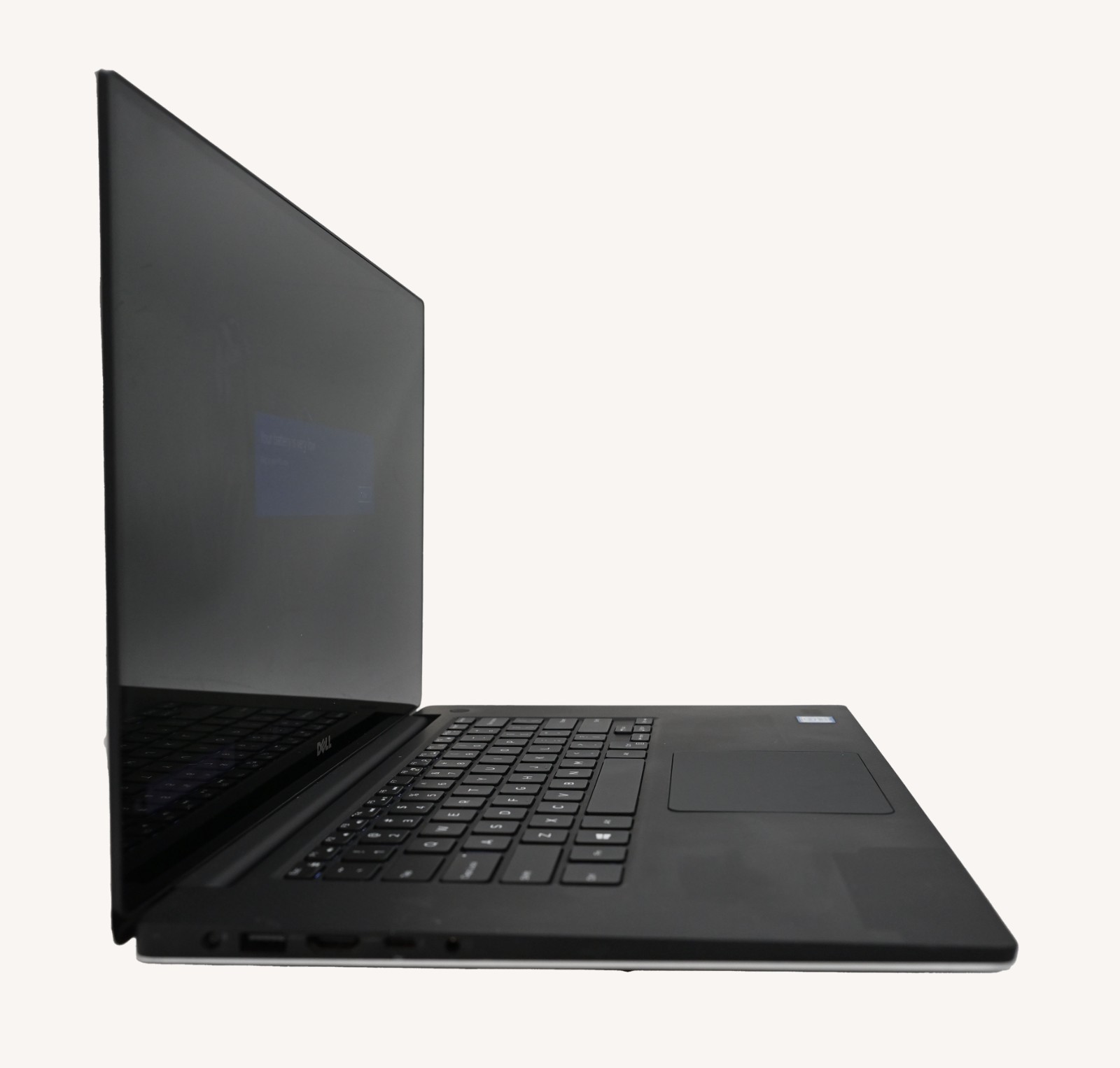 Dell Precision 5520 i7-7820HQ 2.9GHz 16GB RAM 128GB SSD Windows 10 Pro