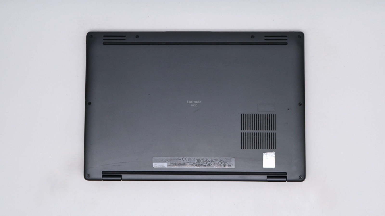 Dell Latitude 9430 14″ i7-1265u 32GB 1TB – Good