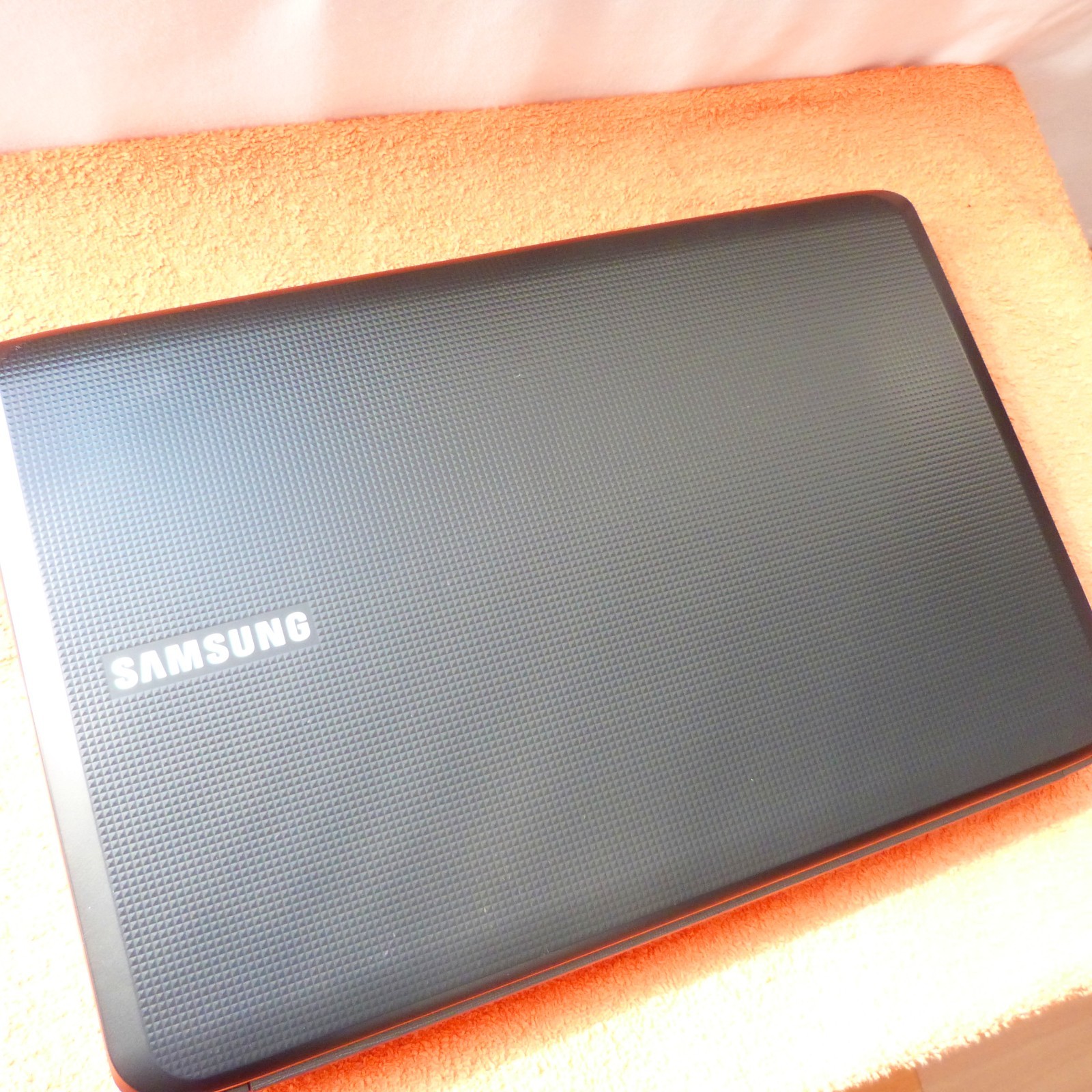 XXL LOT Samsung P530 Nolan Laptop 15″ HD l SSD Windows 11 PRO l HDMI DVDRW