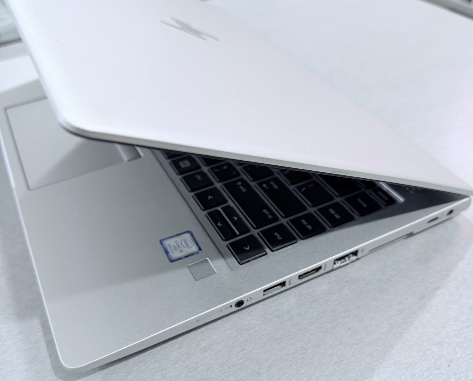 HP EliteBook 840 G5 Core i5-8350u 1.7GHz 8GB 256GB SSD Win 10 Pro Grade A