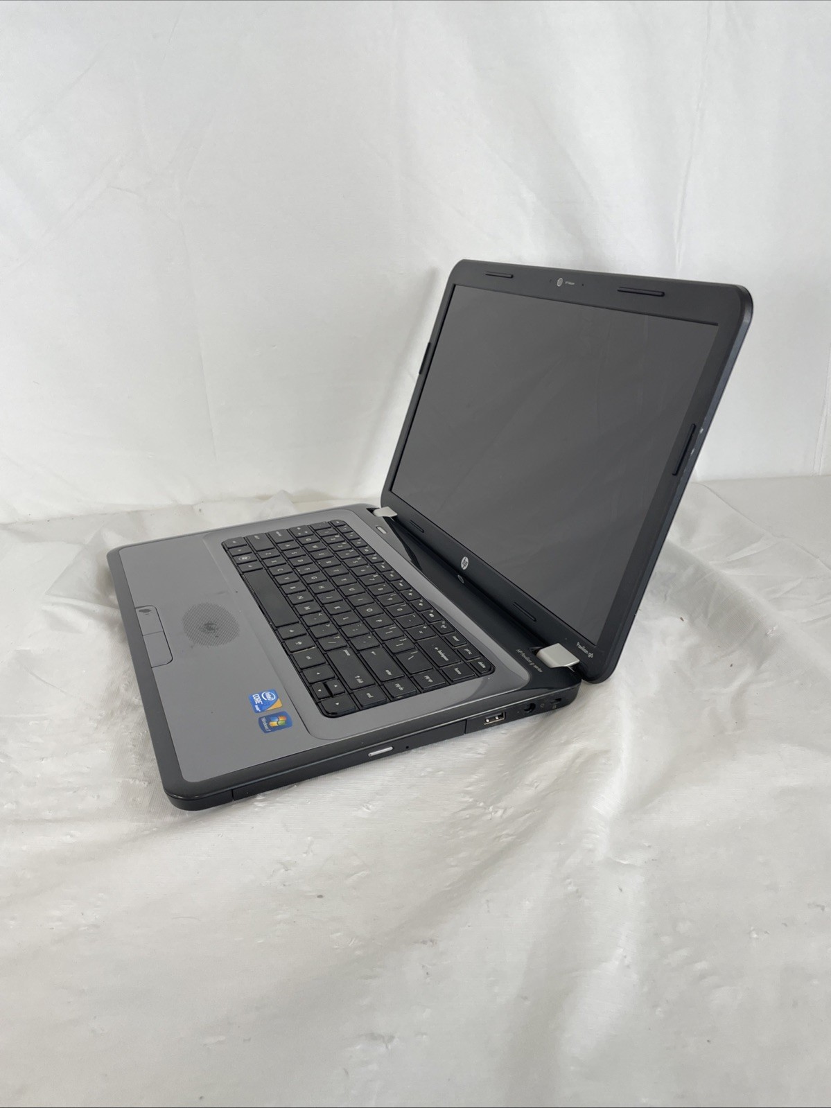 HP Pavilion g6 Notebook | i3 M370 2.40GHz | 8GB RAM | NO HDD | Bad Battery