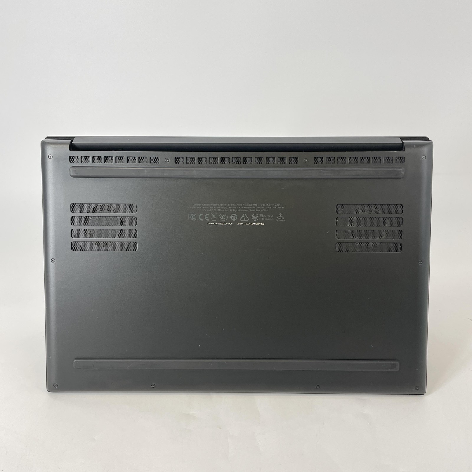 Razer Blade 15 Base 120Hz FHD i7-10750H 2.60GHz 16GB 256GB SSD GTX 1660 Ti Good