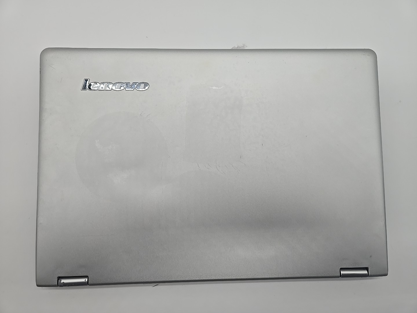 Lenovo YOGA 700-11ISK TOUCH 2-IN-1 ** Broken Screen / For Parts