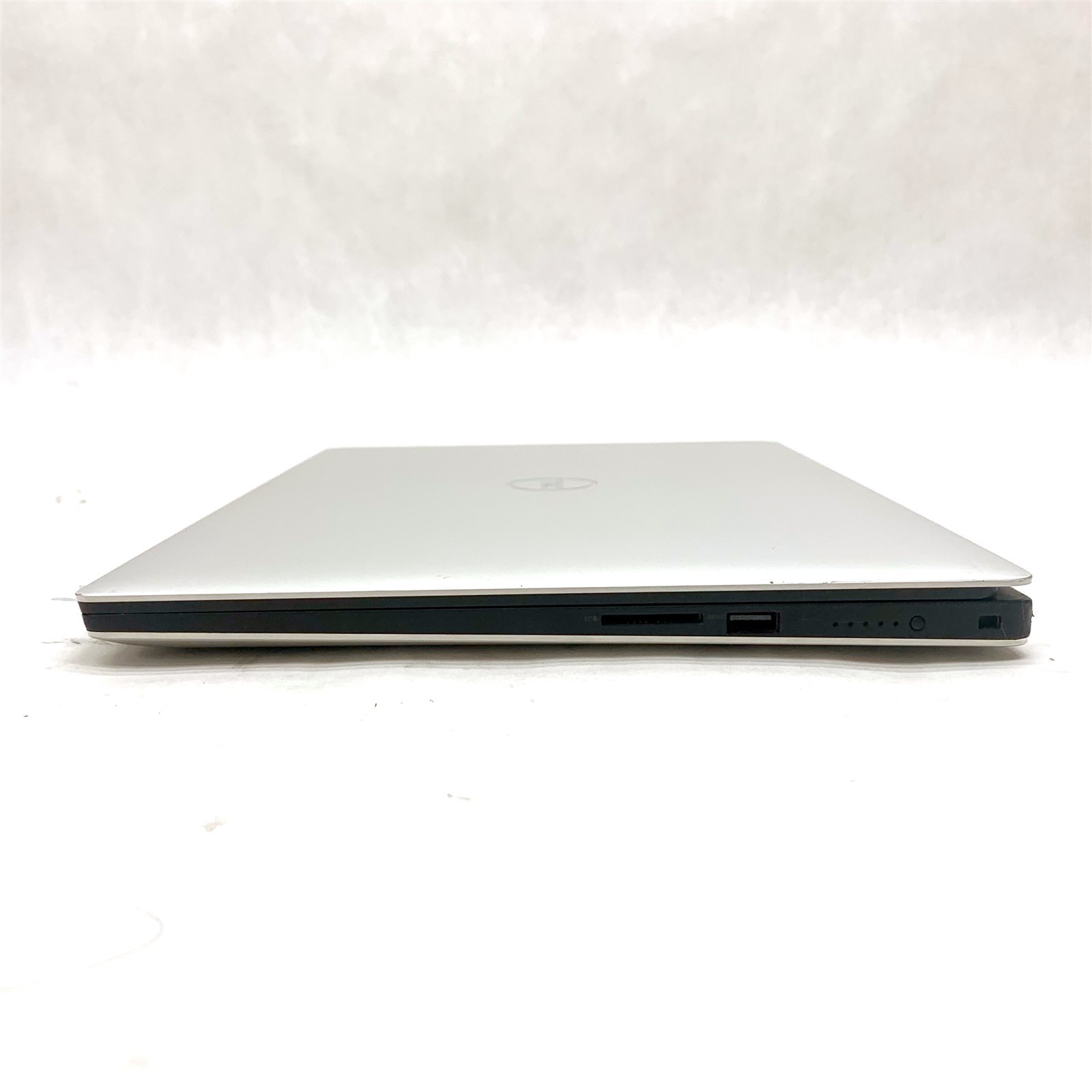 Dell XPS 15 7590 15″.6″ FHD Intel Core i5-9300H 2.40Ghz 8GB 256GB SSD Windows 11