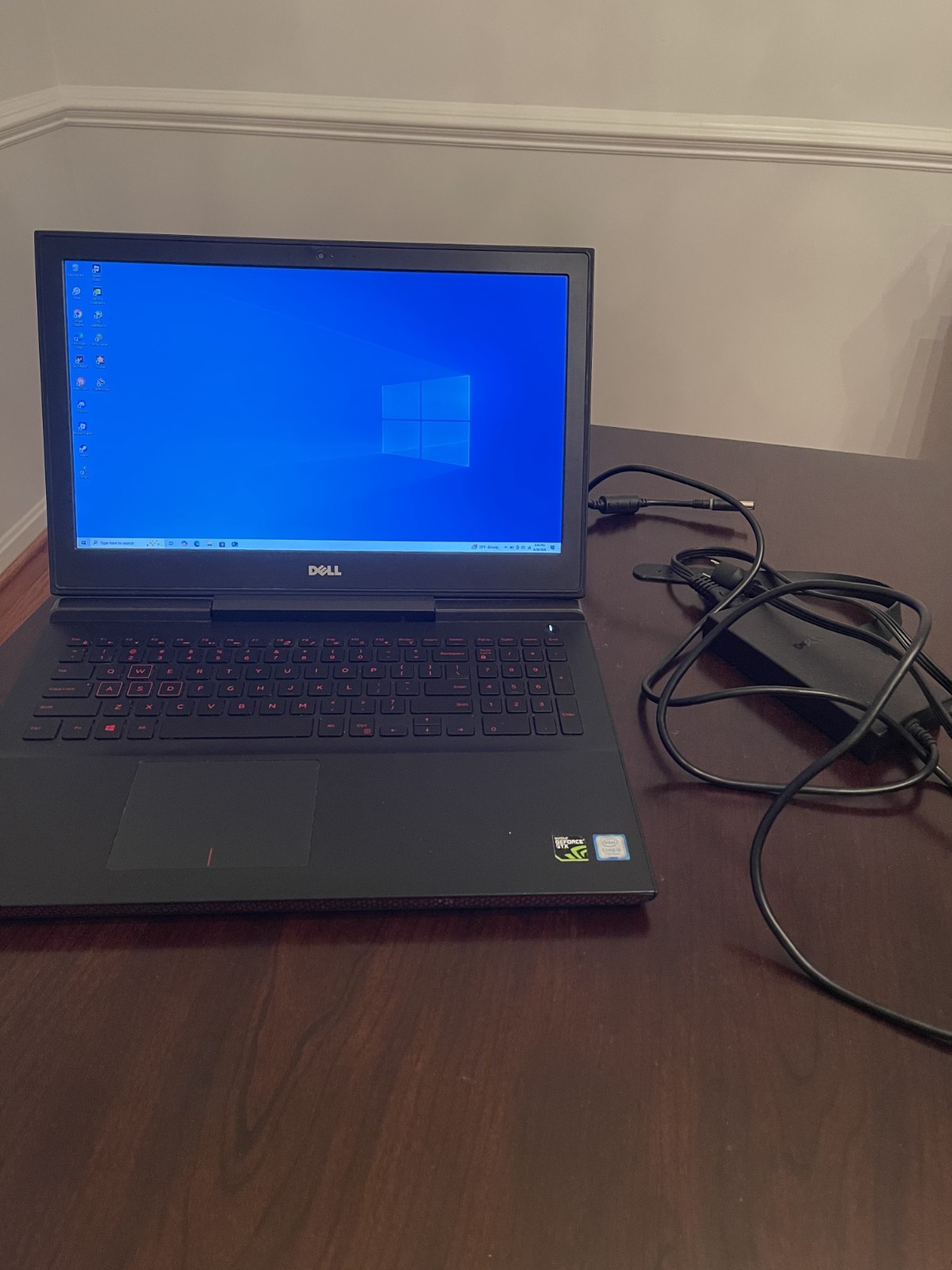 Dell Inspiron 15 7000 Gaming Laptop i5-7300HQ, GTX 1050 ti, 16GB Ram, 256GB SSD