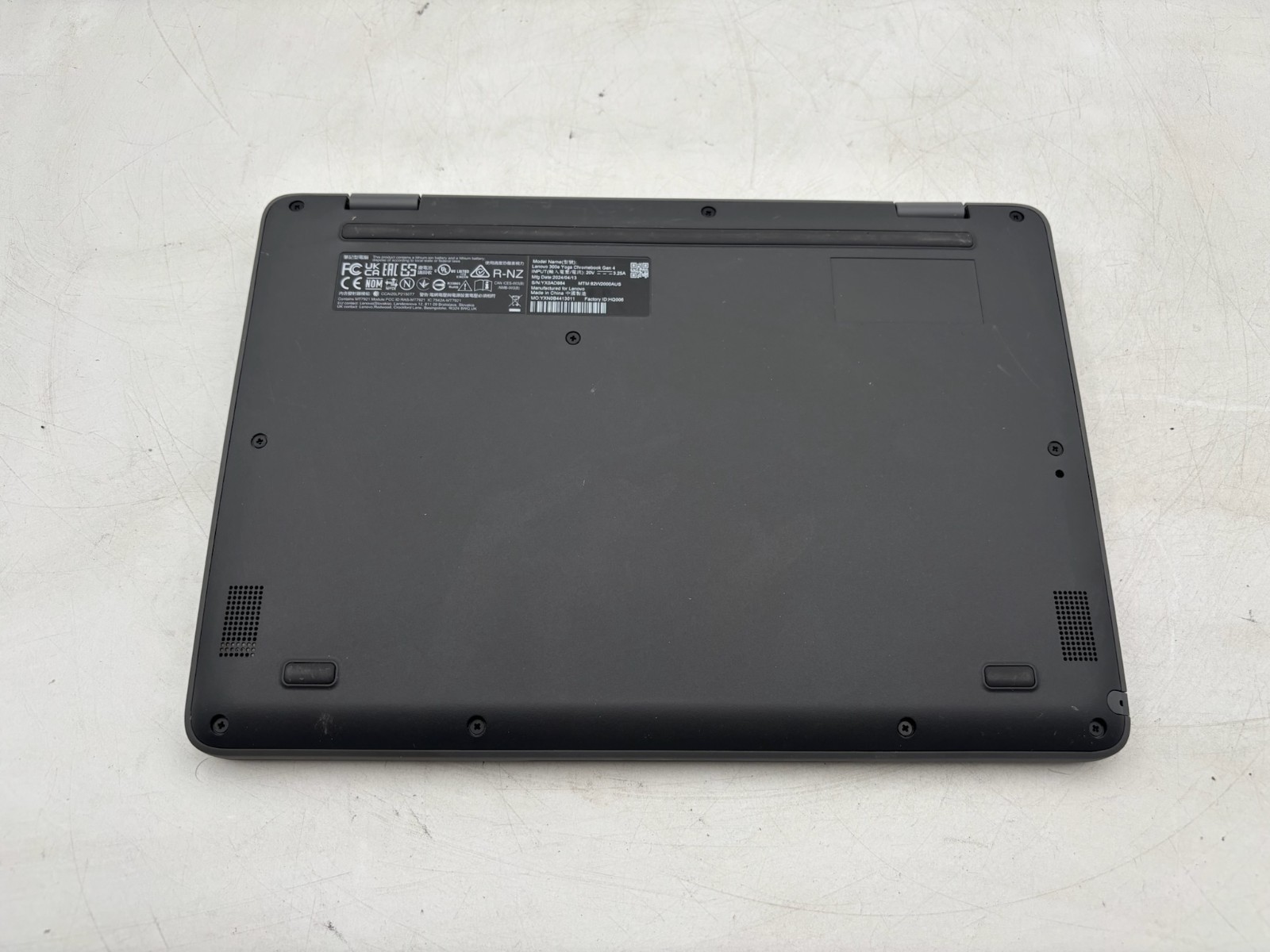 Lenovo 300e Yoga Chromebook Gen 4 11.6″ 32 GB SSD 4 GB RAM MediaTek Kompanio