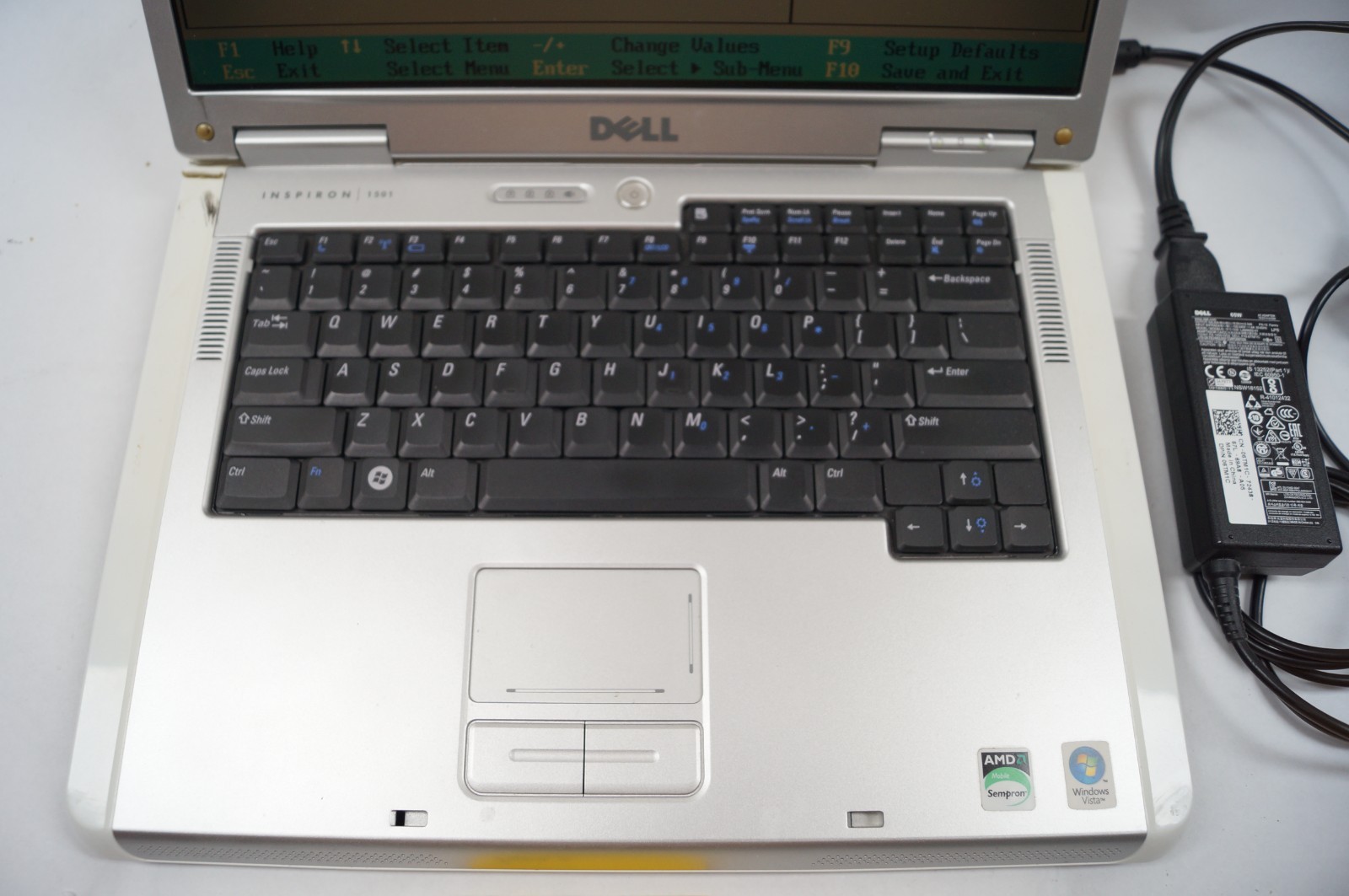 Dell Inspiron 1501- PP23LA 15.5″ 633 KB Mem AMD Sempron No HD WORKING PoR D152
