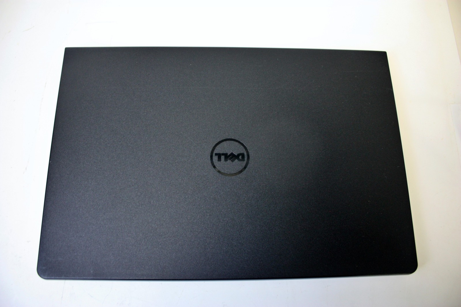 Dell Inspiron 5566 I3-7100U 8GB Ram 15.6″ HD Display