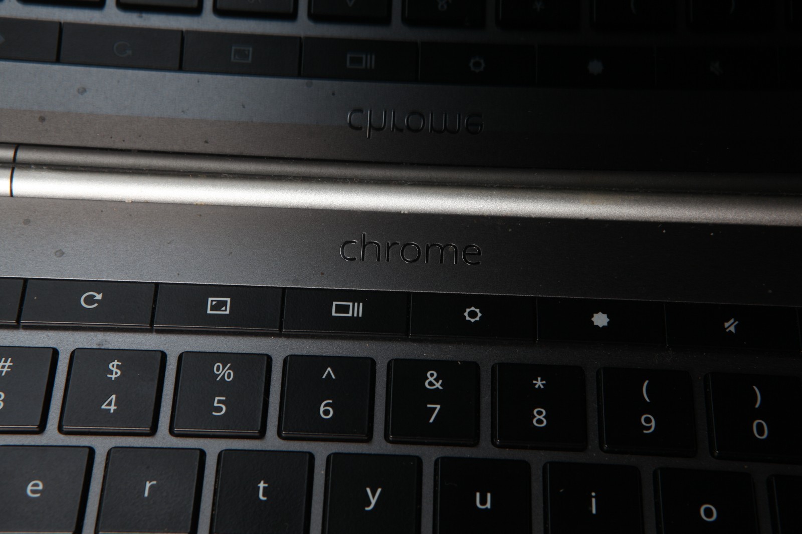 2013 Chromebook Pixel CB001 LTE, premium/high-end Chromebook – Good Condition