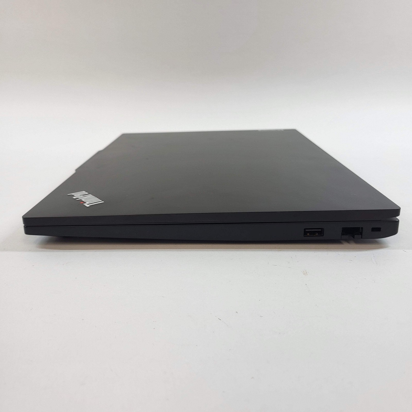 Lenovo ThinkPad E16 Gen 2 21M5000HUS 16″ Ryzen 5 7535U 2.9GHz 8GB RAM 256GB SSD