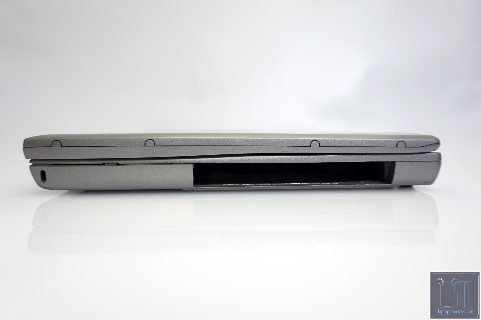 Dell Latitude D505 15″ Intel Pentium M Laptop No RAM No HD No Battery *AS IS*