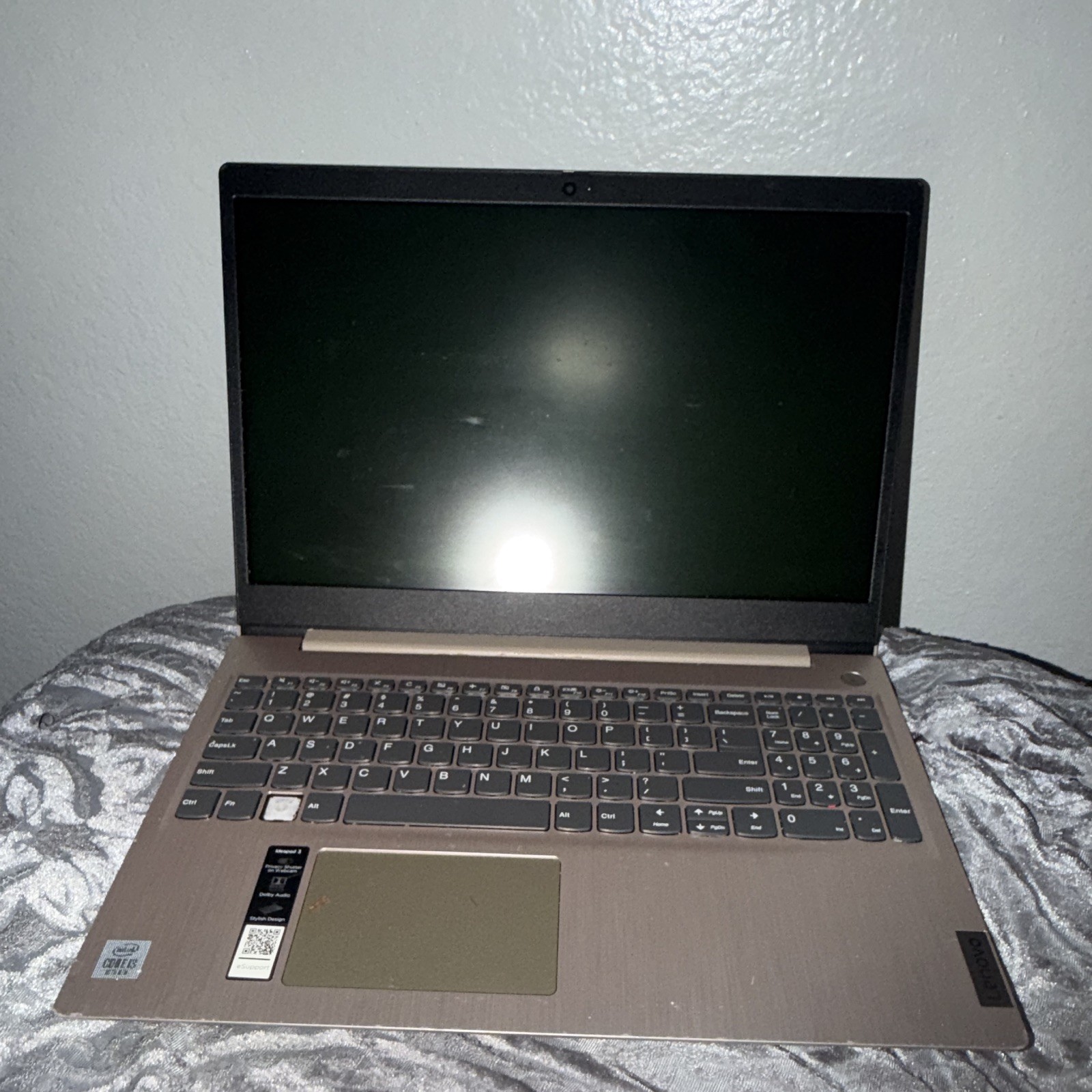 Lenovo IdeaPad 15.6″ FHD Windows 11 Core i5 8GB RAM 512GB SSD Iris Xe