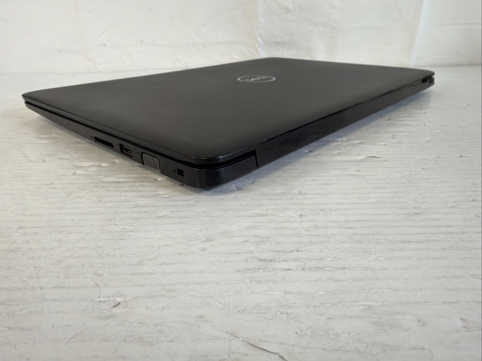 Dell Latitude 3500 15.6″ Laptop Intel Core i5-8265U 8GB 500GB SSD Windows 11 Pro