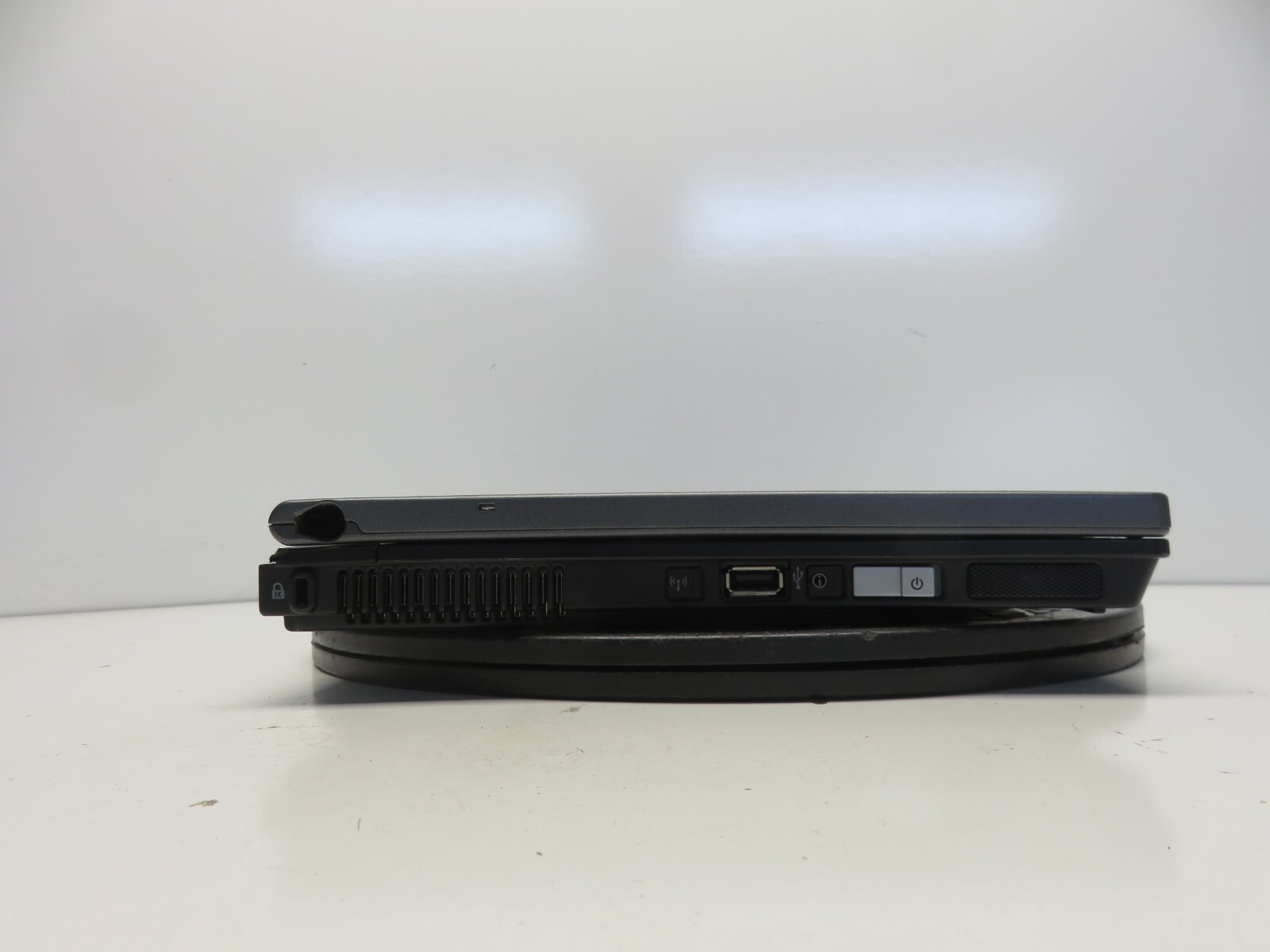 HP Compaq TC4400 Intel Core 2 T5600 1833MHz 1 GB NO HDD No Batt