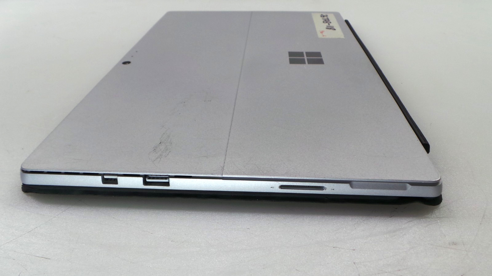 Microsoft Surface Pro 6 12.3″ | i5-8250U 1.60GHz 8GB RAM 128GB SSD | WIN 11 PRO