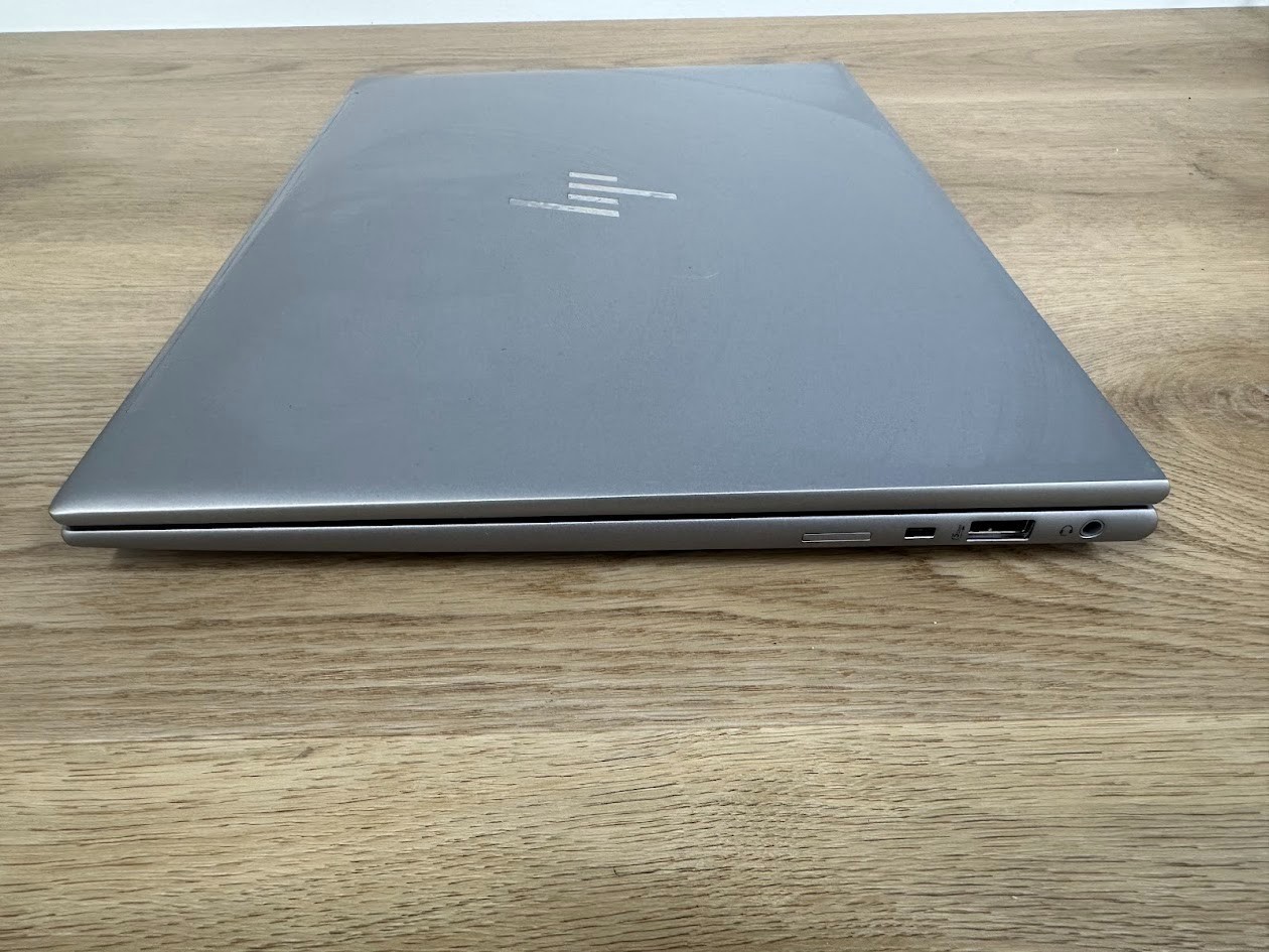 HP ZBook Firefly G11 Core Ultra 7 165U, 16GB DDR4, Intel Graphics, 512GB SSD 14″