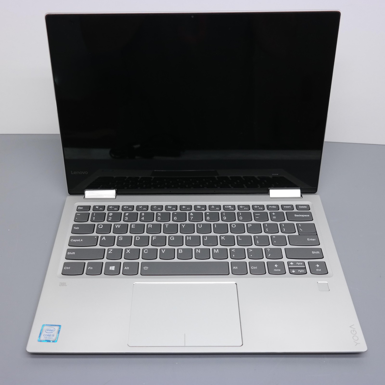 Lenovo Yoga 720 13.3″ Core i5-7200U 8GB 256GB SSD Silver
