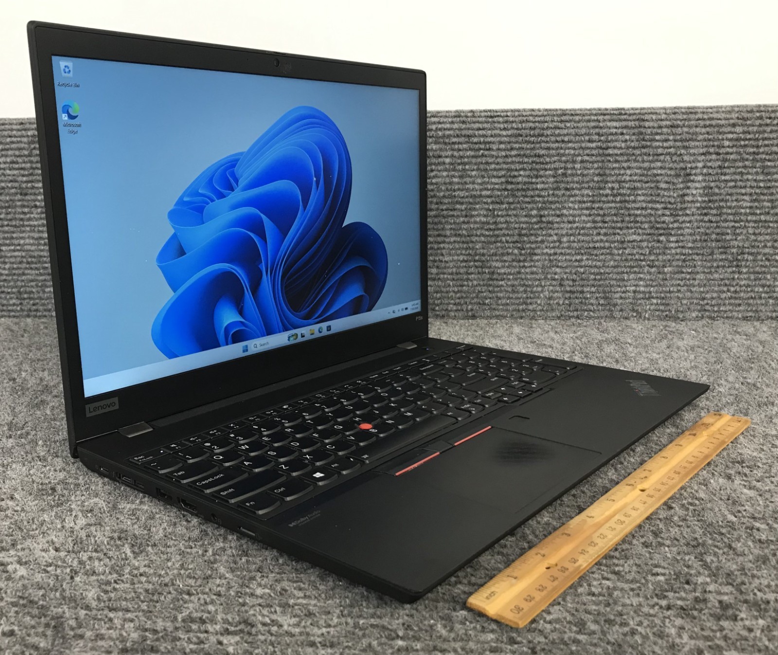 Lenovo ThinkPad P15s Gen 2i 15.6″ Laptop i5-1145G7 16GB RAM 512GB NVMe