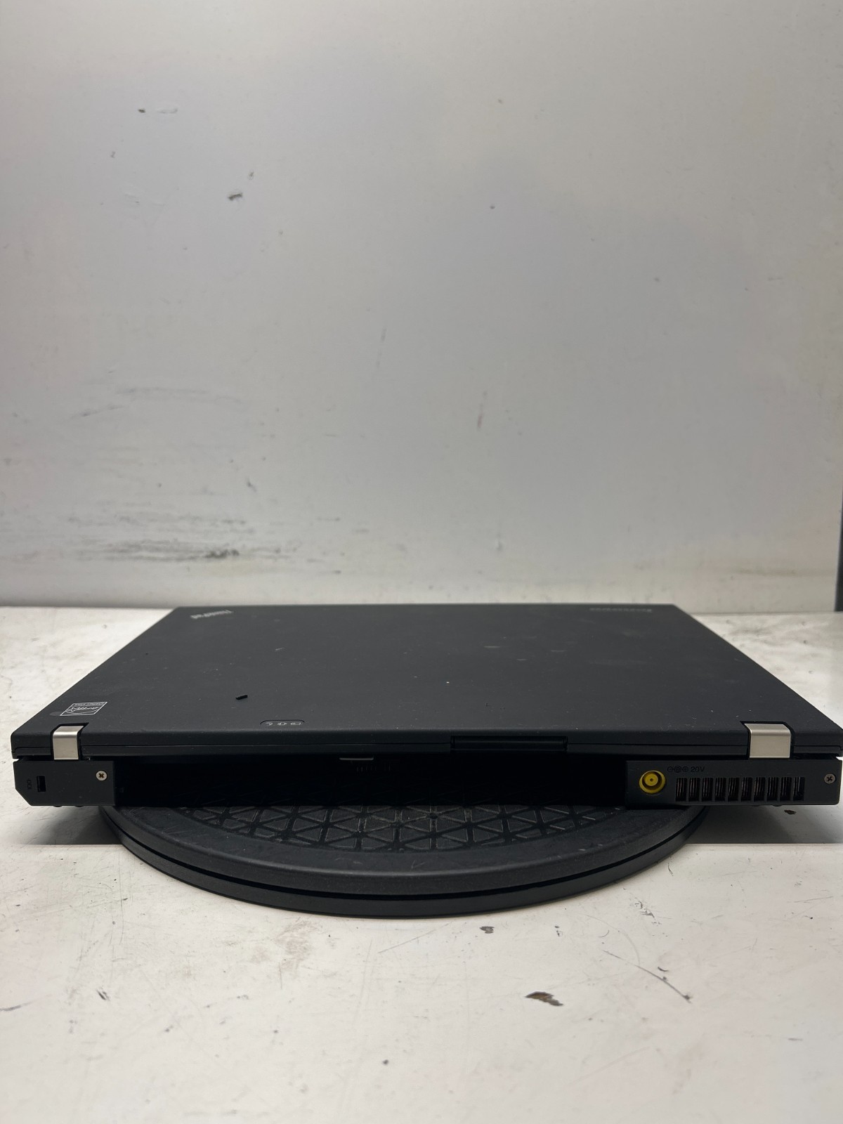 Lenovo ThinkPad T400 Intel Core 2 Duo 2.26GHz 2GB NO HDD