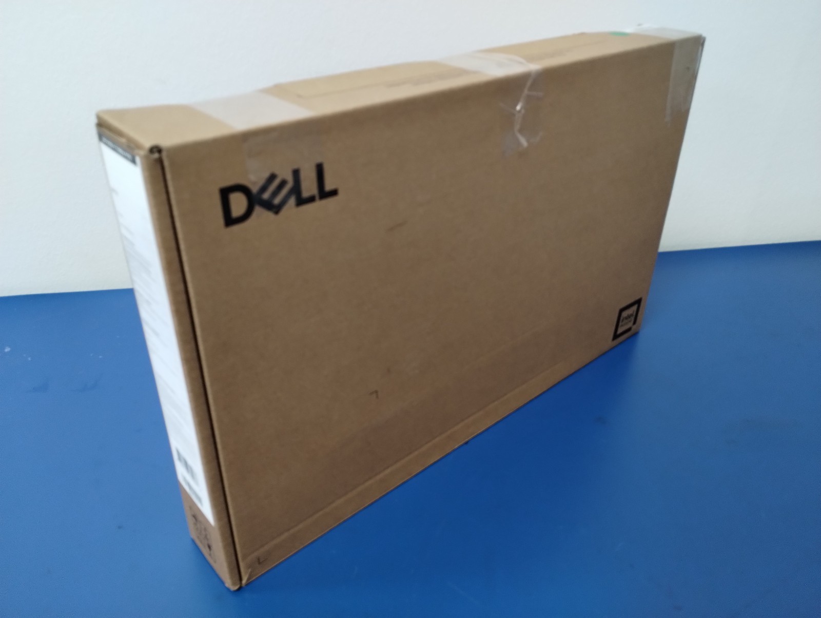 DELL 16 DC16250 MRYT3, Intel Core 7-150U, 1.80 GHz, 16 GB RAM, 1 TB NVMe