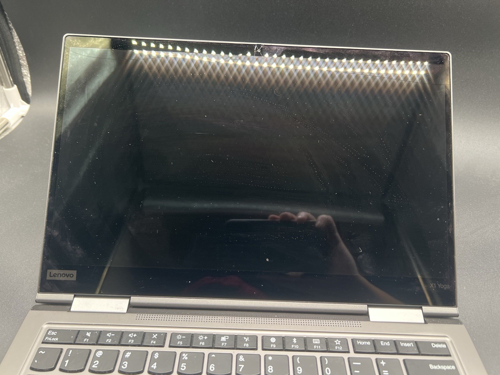 *READ* Lenovo ThinkPad X1 Yoga Gen 4 | 1.60GHz i5-8365U | 16GB LPDDR3 | NO OS