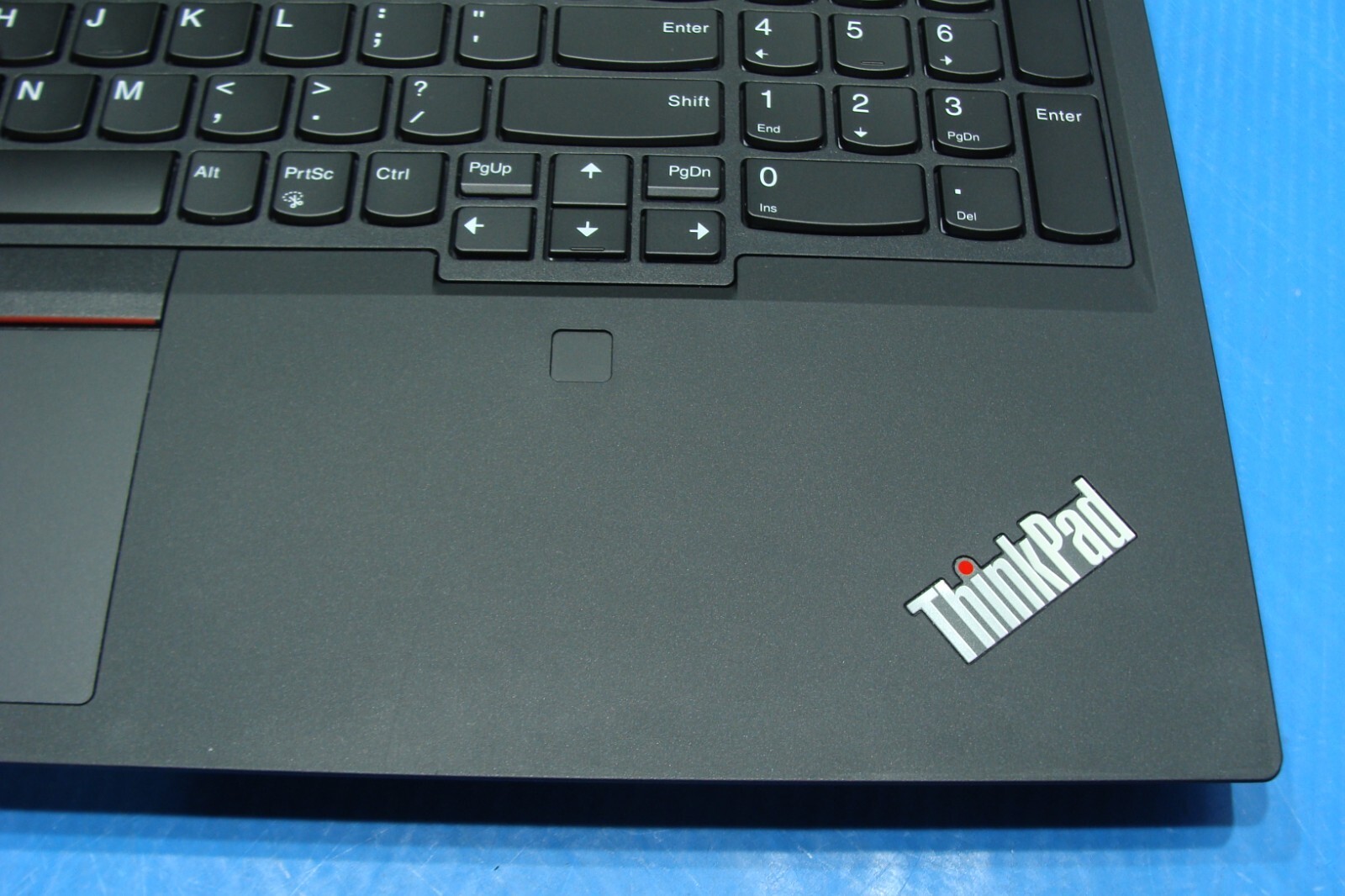 Lenovo ThinkPad P15 Gen 1 15.6″FHD i5-10400H 2.6GHz 16GB 512GB T1000 Win 11 Pro