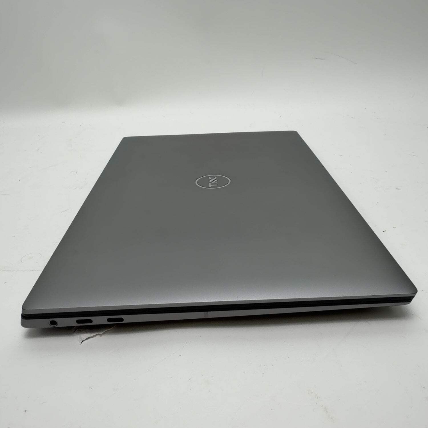Dell Precision 5490 14″ Core Ultra 9 185H 2.5GHz 32GB RAM 1TB SSD RTX 1000 Ada