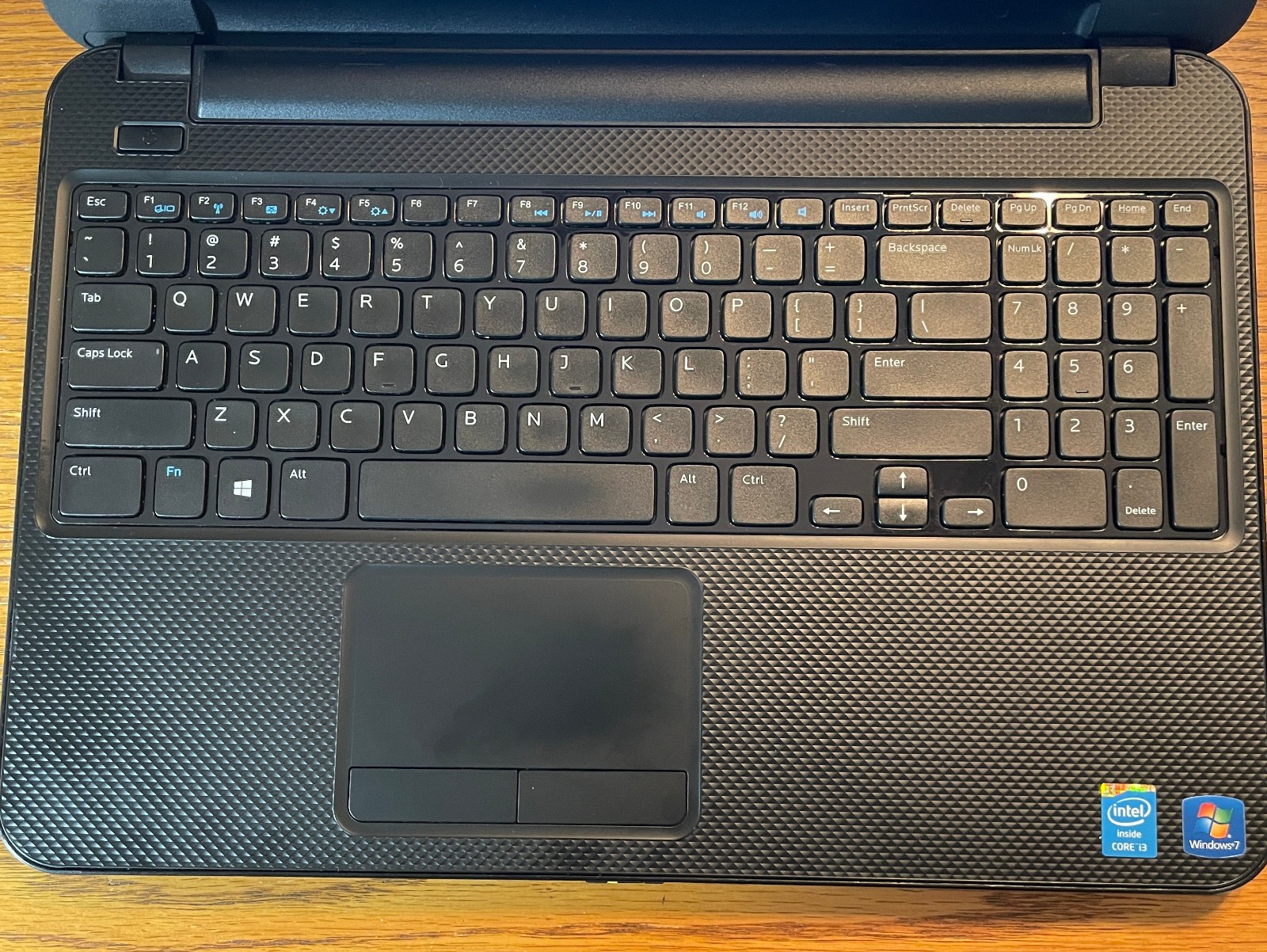 DELL INSPIRON 15-3537 Laptop 15″ i3 256gb+1tb Linux Mint 22.3-extras-17