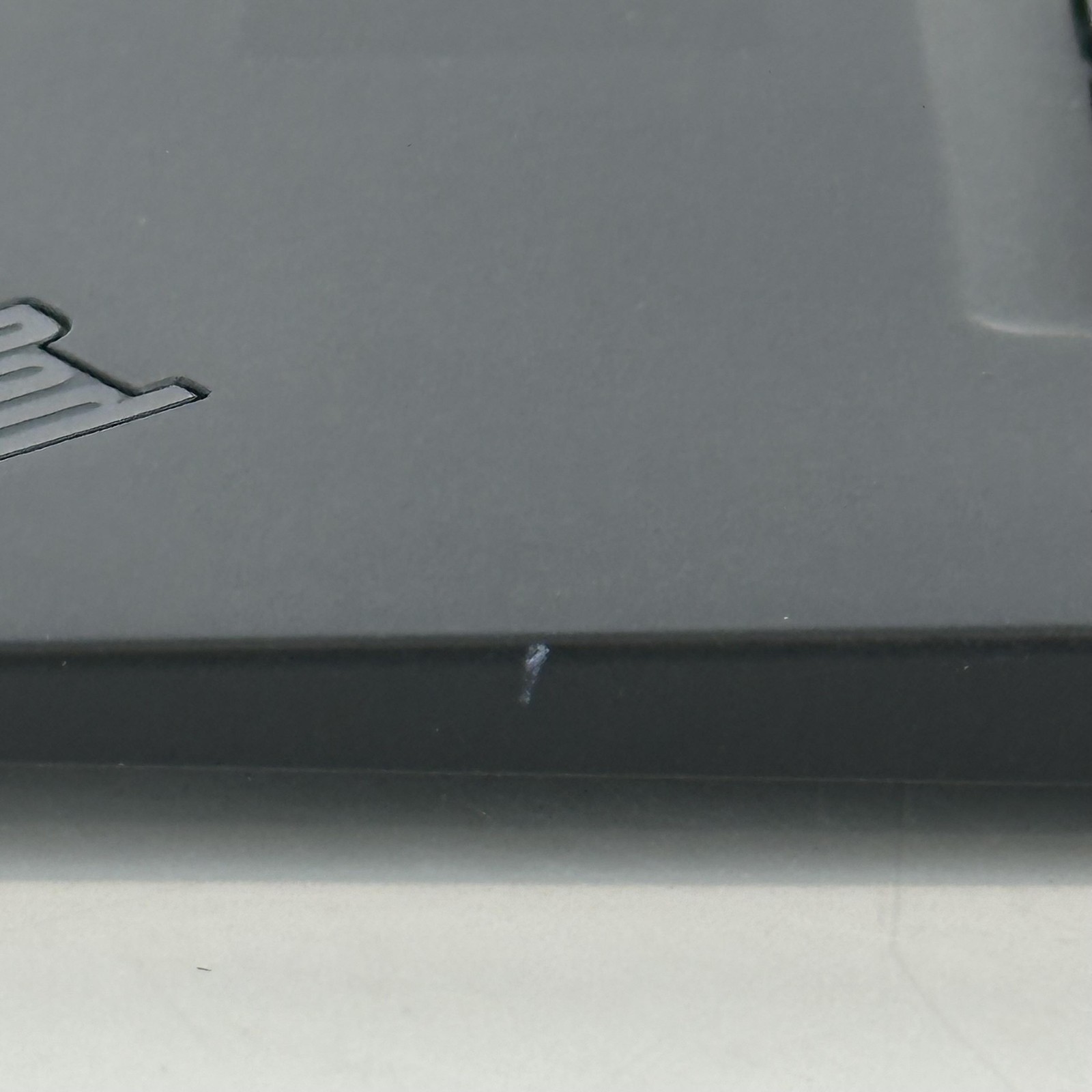 Lenovo ThinkPad P1 Gen 3 15 FHD i9-10885H 2.40GHz 16GB 512GB Quadro T2000 Max-Q
