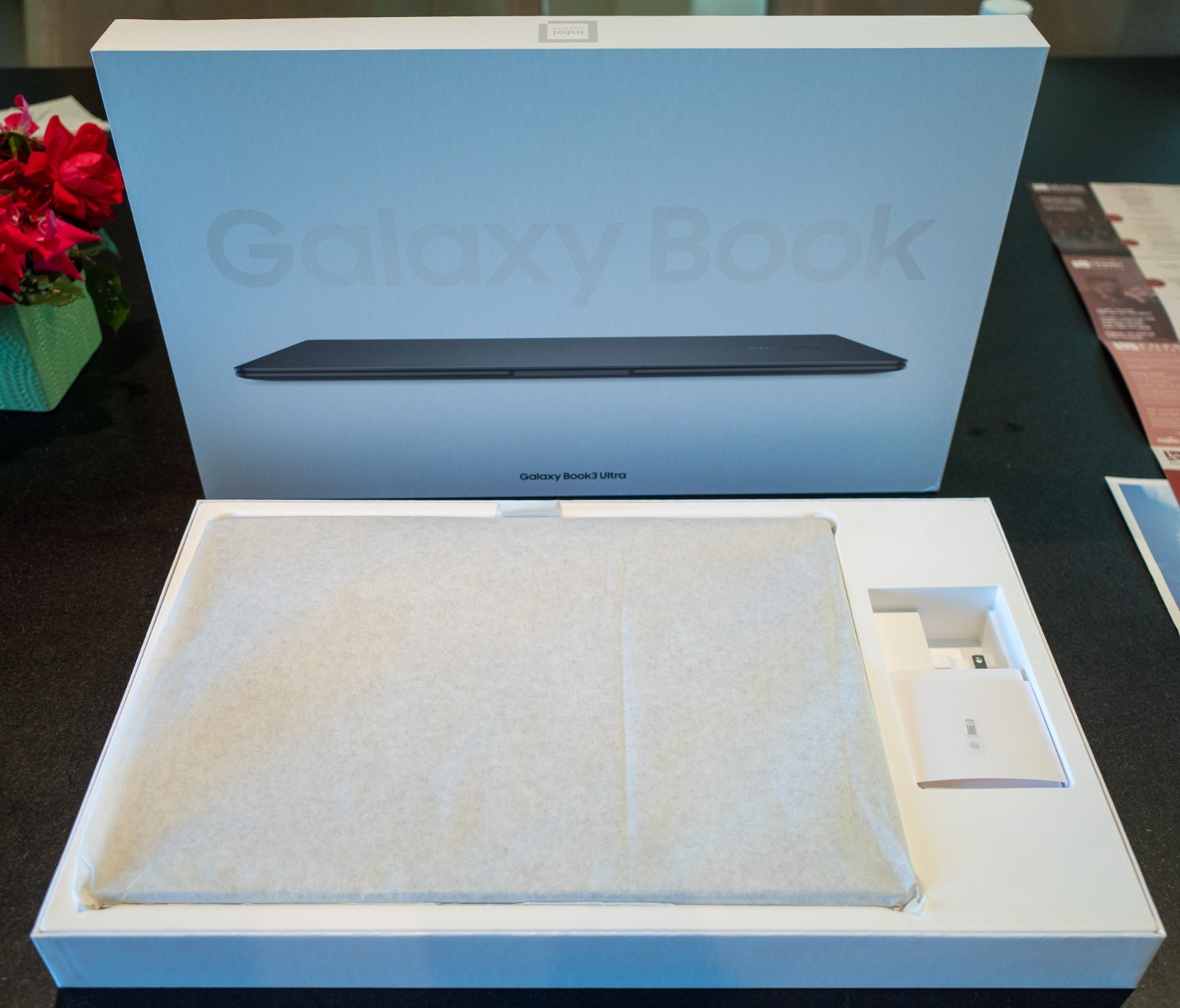 Samsung Galaxy Book 3 Ultra 16” (1TB SSD Intel i9-13900H 32GB RTX 4070) 97% Bat