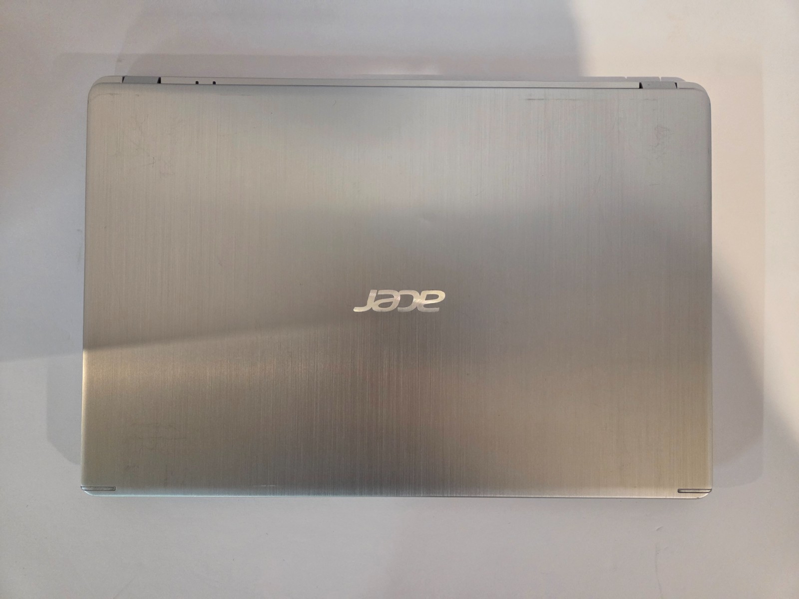 Acer Aspire 5 A515-43-15.6″FHD AMD Ryzen 3 3200U 2.6GHz 4GB RAM
