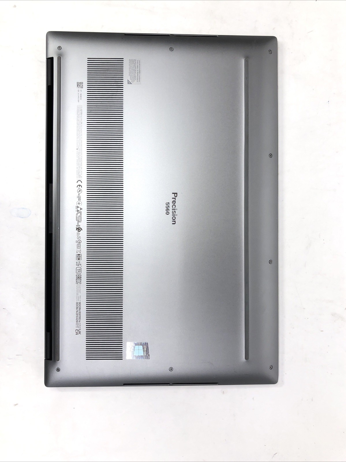 Dell Precision 5560, Intel Core i7-11850H, Nvidia T1200, 16GB RAM, 1TB SSD, W11
