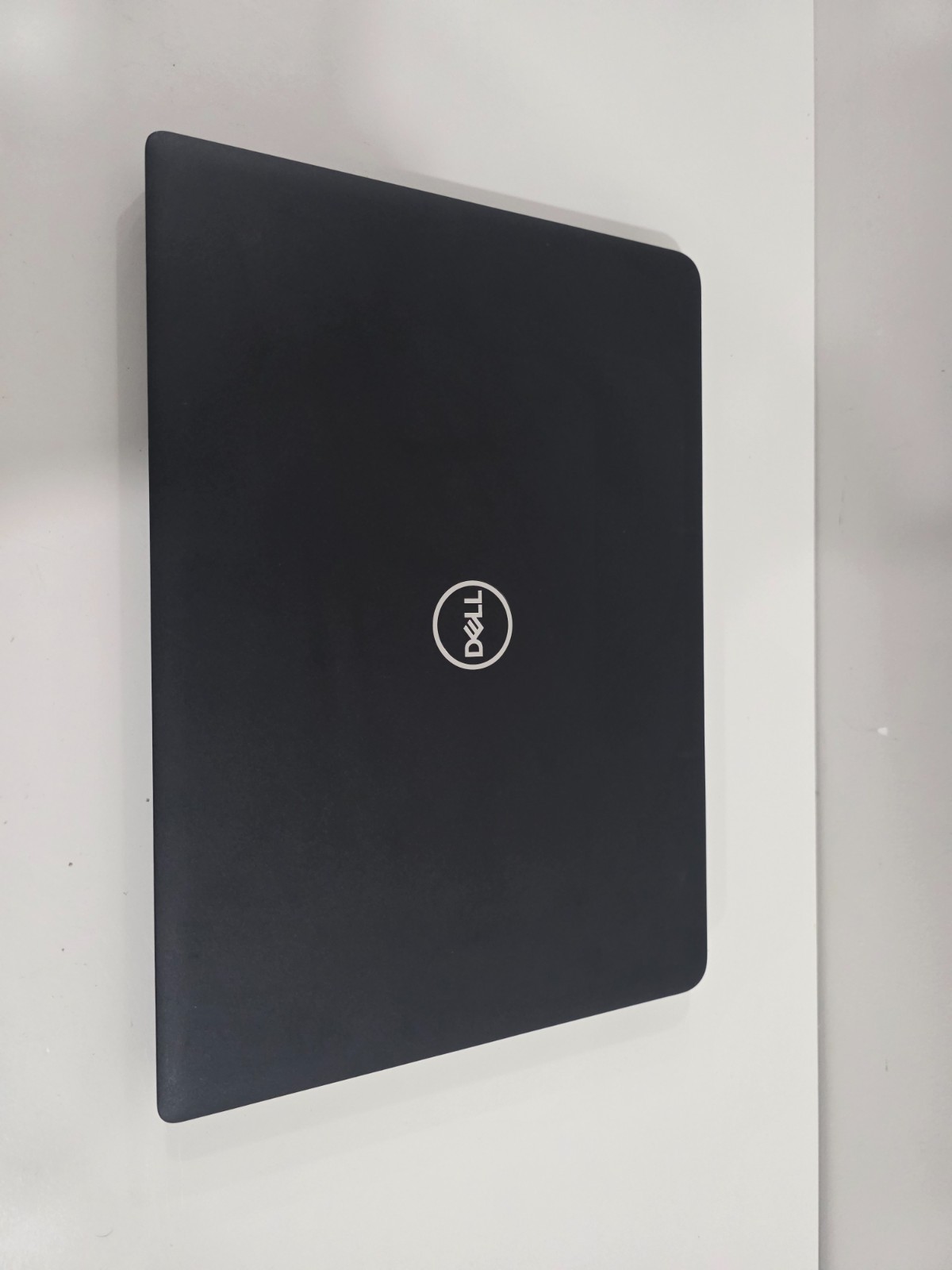Dell Wyse 5470 Celeron 4GB 16GB Linux Mint Webcam Bluetooth